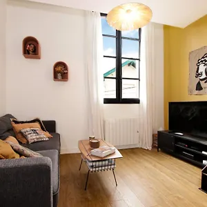 Apartment Superbe Maison Au Coeur De La A Deux Pas De La Cote Des Basques, Biarritz